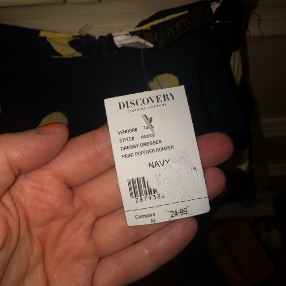 Lemon romper - Picture 3 of 3